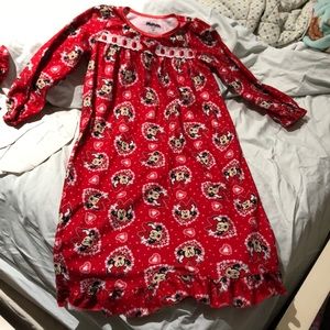 Minnie Mouse flannel 5t nightgown red hearts guc